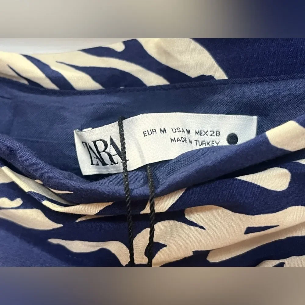 ZARA long skirt in floral print  blue/ivory size M Cotton